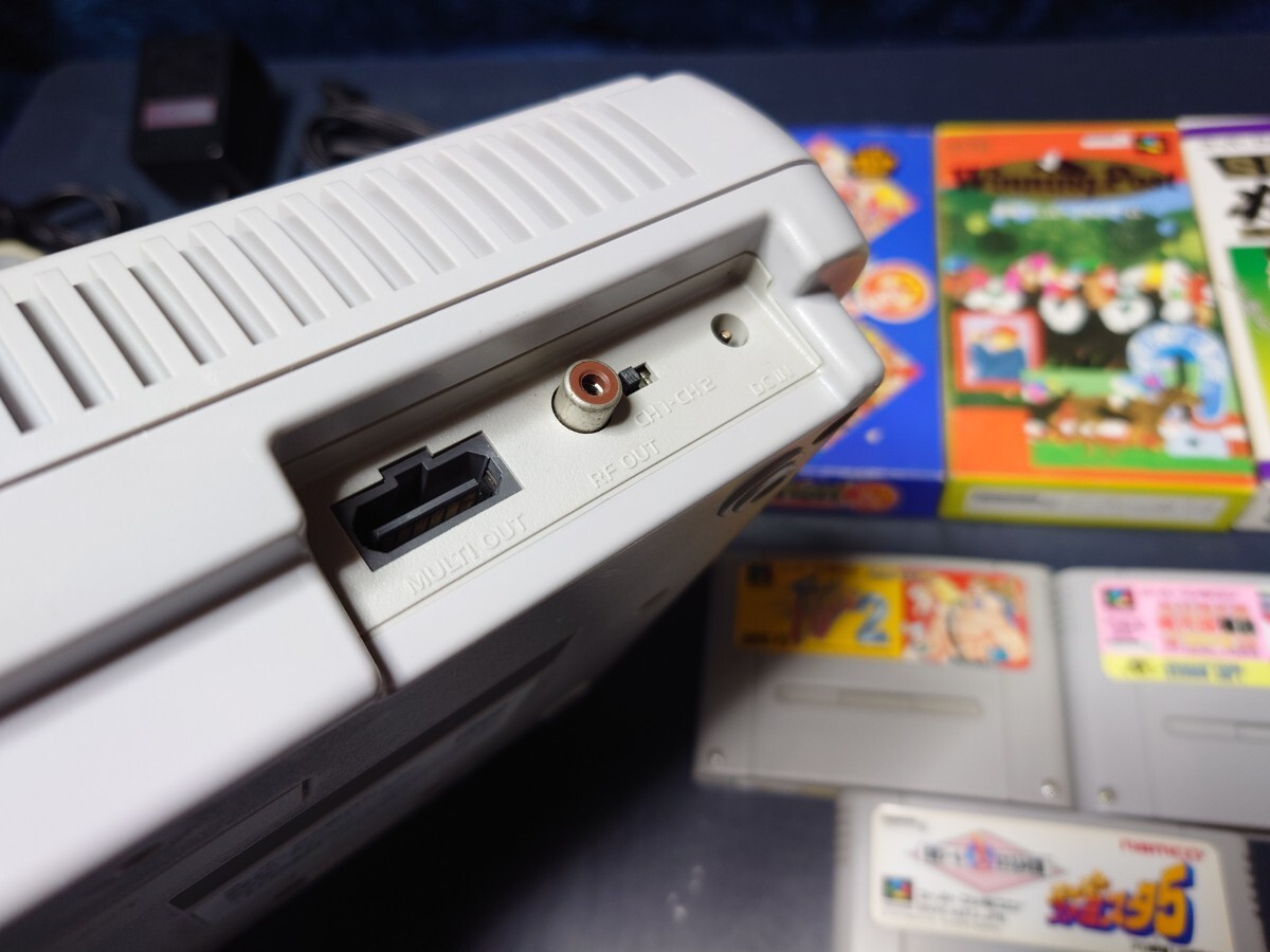 任天堂 スーパーファミコン 中期 本体美品 動作OK コントローラ 任天堂 スーパーファミコン 中期 本体美品 動作OK コントローラ