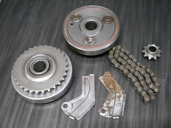 R70649 CBX550F PC01よりCBX400Fにも 純正 フライホイール部品 R70649 CBX550F PC01よりCBX400Fにも 純正 フライホイール部品