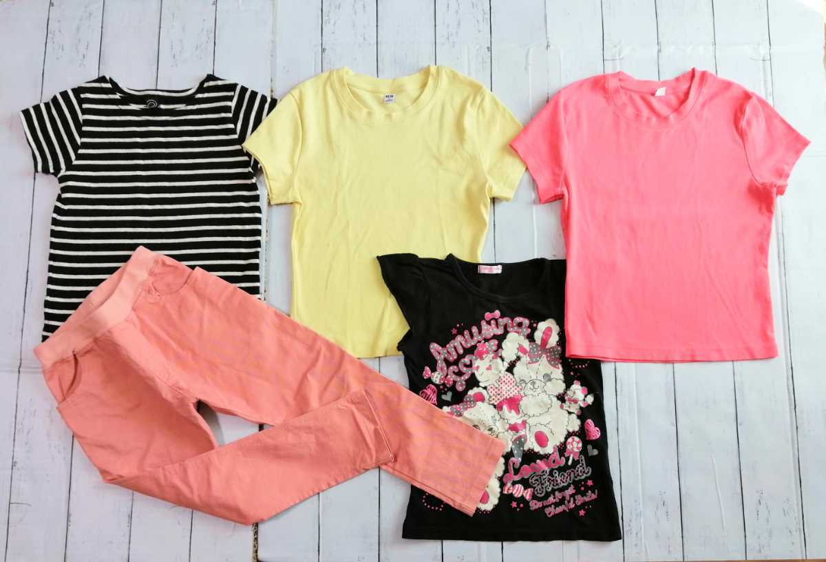 120サイズ5枚「◎MARUMARU ボーダー半袖Tシャツ ストレッチ長(zhǎng)ズボン」「UNIQLO半袖Tシャツ 2枚」「SWEET KISSプリントＴシャツ黒」マルマル
