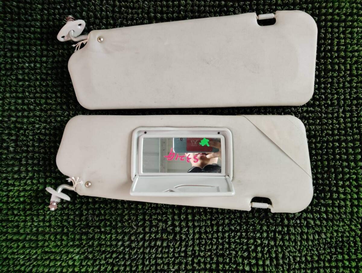 ●即決値段●ダイハツ ハイゼット S331G S321G 純正 アトレーワゴン S330G S320G サンバイザー 左右 日よけ 日除け バニティミラー付き