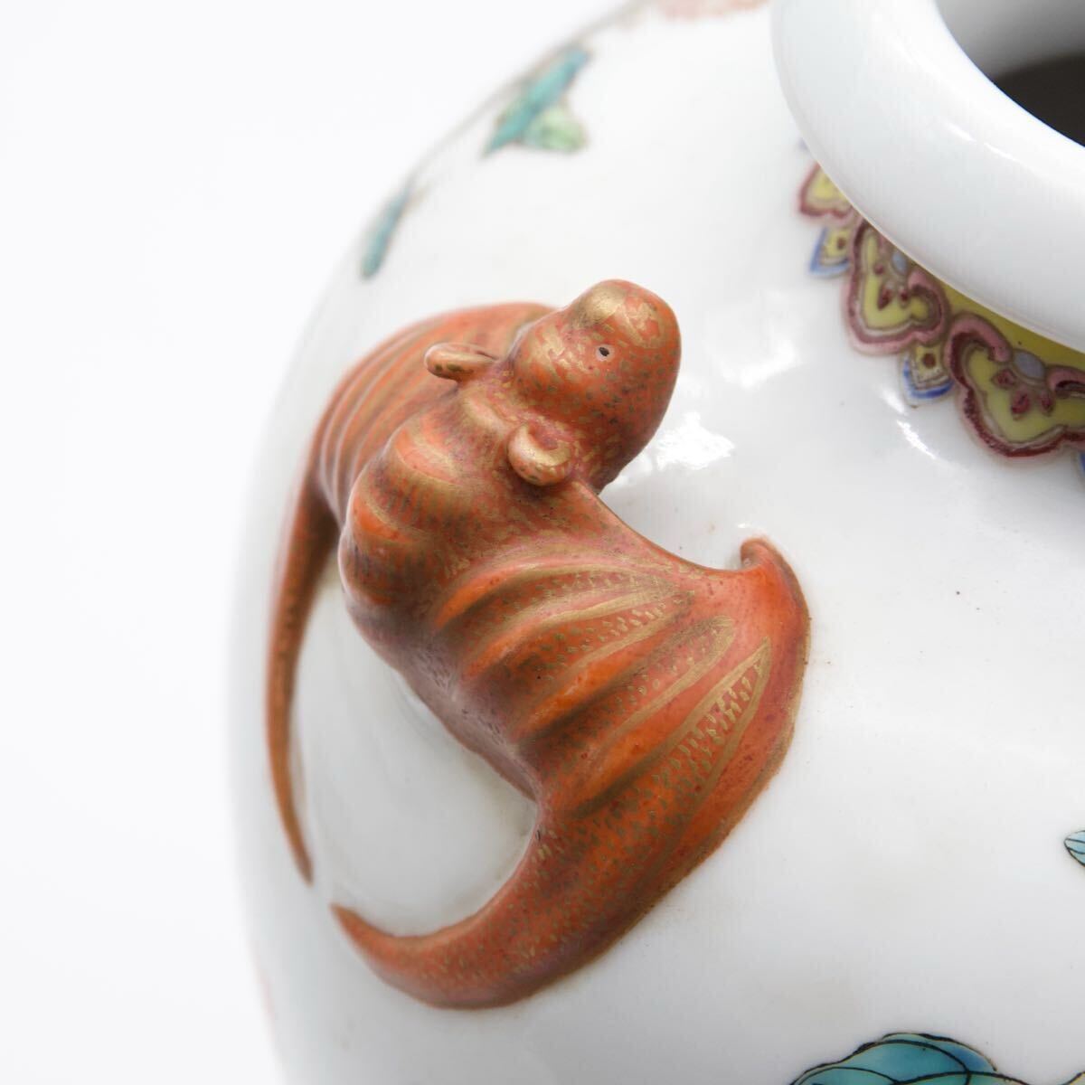 中国美術】唐物 在銘 大清乾隆年製 景徳鎮 磁器 極密 粉彩 蝙蝠 中国美術】唐物 在銘 大清乾隆年製 景徳鎮 磁器 極密 粉彩 蝙蝠