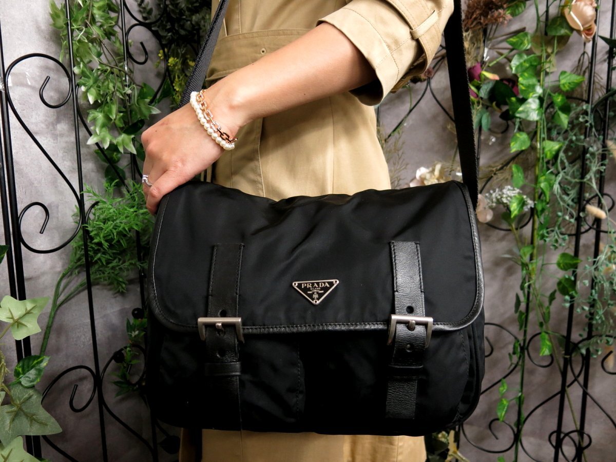 超美品○PRADA プラダ○三角ロゴプレート○ナイロン カーフ 超美品○PRADA プラダ○三角ロゴプレート○ナイロン カーフ