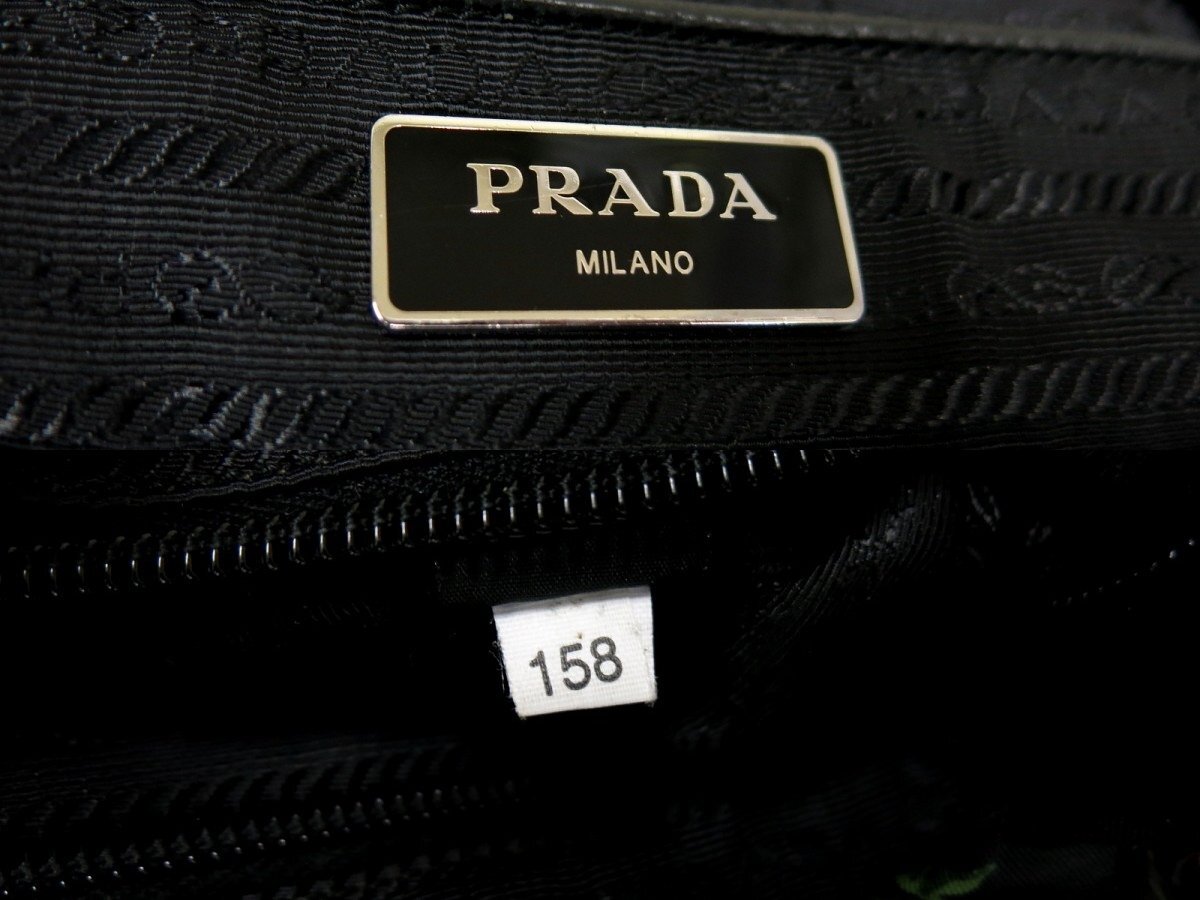 ○超美品○PRADA プラダ○三角ロゴプレート○花柄○ポコノ ○超美品○PRADA プラダ○三角ロゴプレート○花柄○ポコノ