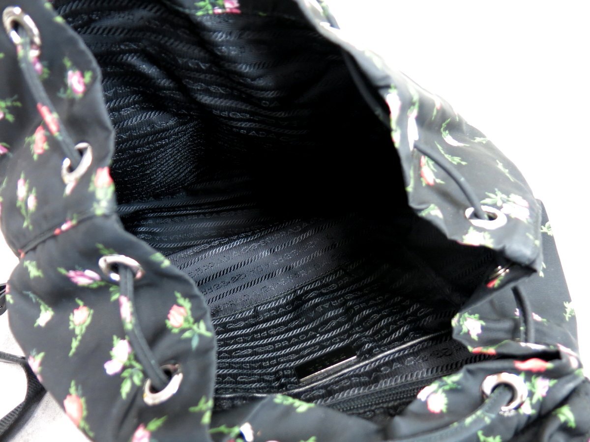 ○超美品○PRADA プラダ○三角ロゴプレート○花柄○ポコノ ○超美品○PRADA プラダ○三角ロゴプレート○花柄○ポコノ