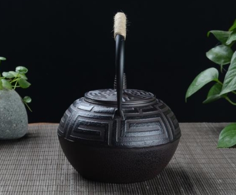 未使用☆ 鉄びん 鉄分補給 未塗装鉄器 南部鉄器 急須 茶壺 提梁 未使用☆ 鉄びん 鉄分補給 未塗装鉄器 南部鉄器 急須 茶壺 提梁
