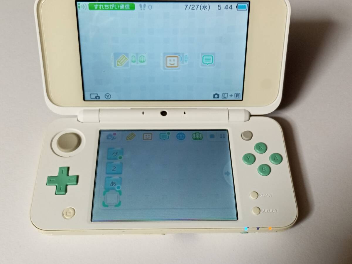 Newニンテンドー2DS LL とびだせ どうぶつの森 amiibo+パック Newニンテンドー2DS LL とびだせ どうぶつの森 amiibo+パック
