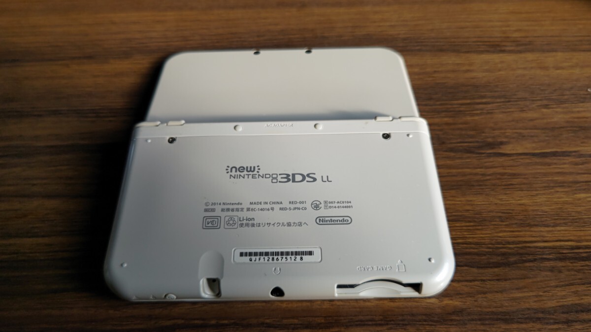 ニンテンドー・ホワイト】new 3DS LL【動作確認済み・ロック ニンテンドー・ホワイト】new 3DS LL【動作確認済み・ロック