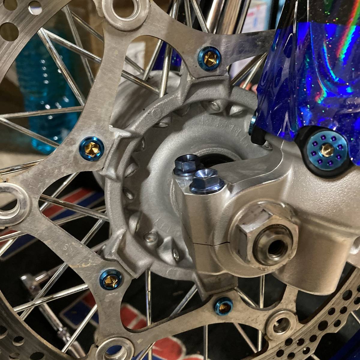 64チタン ブレーキディスクボルト バーンブルー YZ125 YZ250 YZ125X YZ250X YZ250FX YZ450FX YZ250F YZ450F WR250F フロント リア