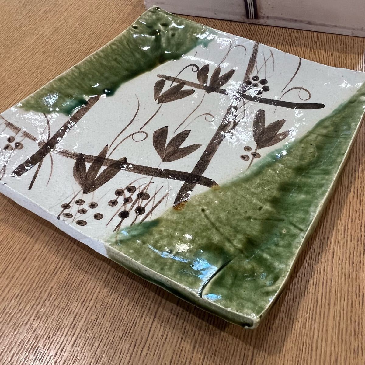 織部焼 四方皿 滝口喜兵爾 共箱 陶器 皿 和食器 食器(織部 織部焼 四方皿 滝口喜兵爾 共箱 陶器 皿 和食器 食器(織部
