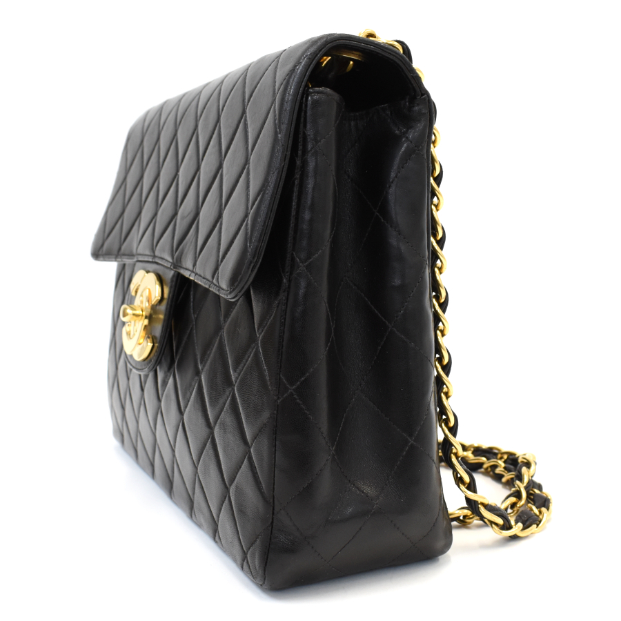 シャネル チェーンショルダーバッグ マトラッセ30 ココマーク レザー ブラック シングルフラップ CHANEL