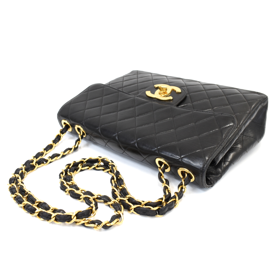 シャネル チェーンショルダーバッグ マトラッセ30 ココマーク レザー ブラック シングルフラップ CHANEL
