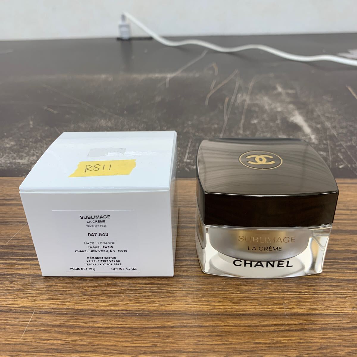 おもに　一回のみ使用　CHANEL サブリマージュ　エモリエント　50g 未使用品 サブリマージュ ラ クレーム フィン 50g エモリエント