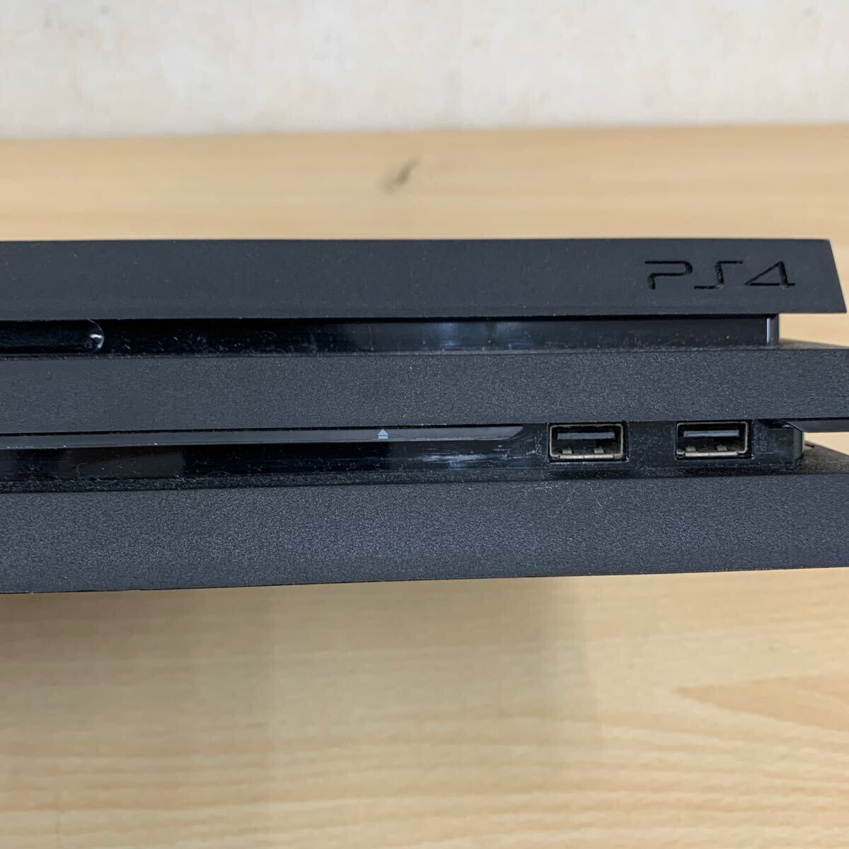 中古品 SONY PlayStation 4 Pro 1TB CUH-7100BB01 ブラック 初期 中古品 SONY PlayStation 4 Pro 1TB CUH-7100BB01 ブラック 初期
