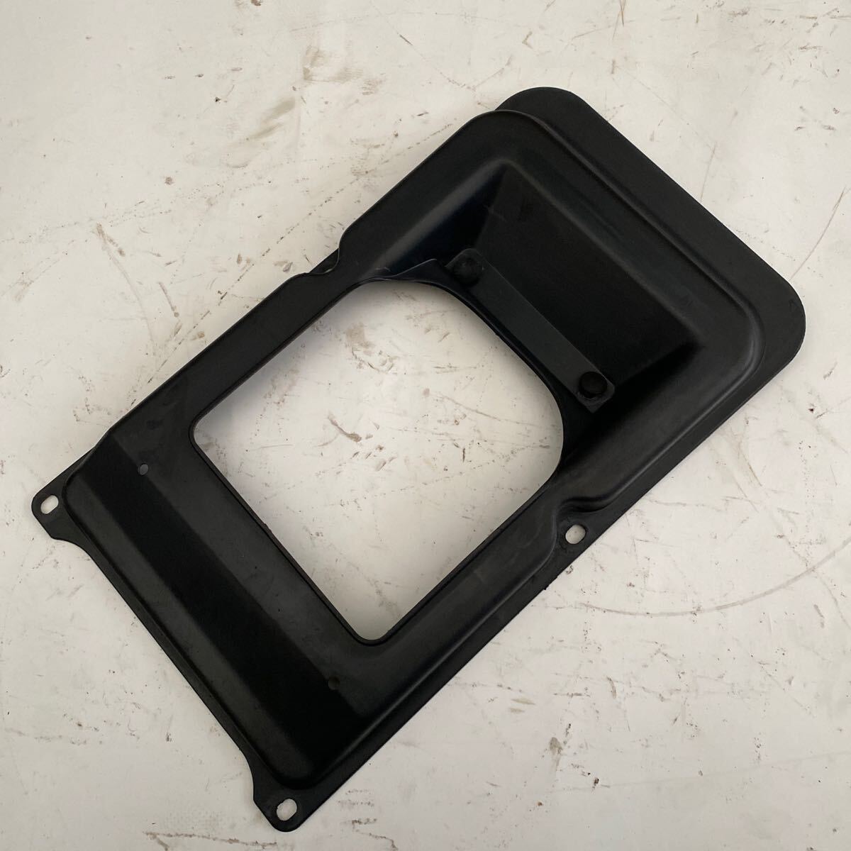 ボンネットダクト エアダクト 裏　カバー　パネル　ジムニー JA22_画像1