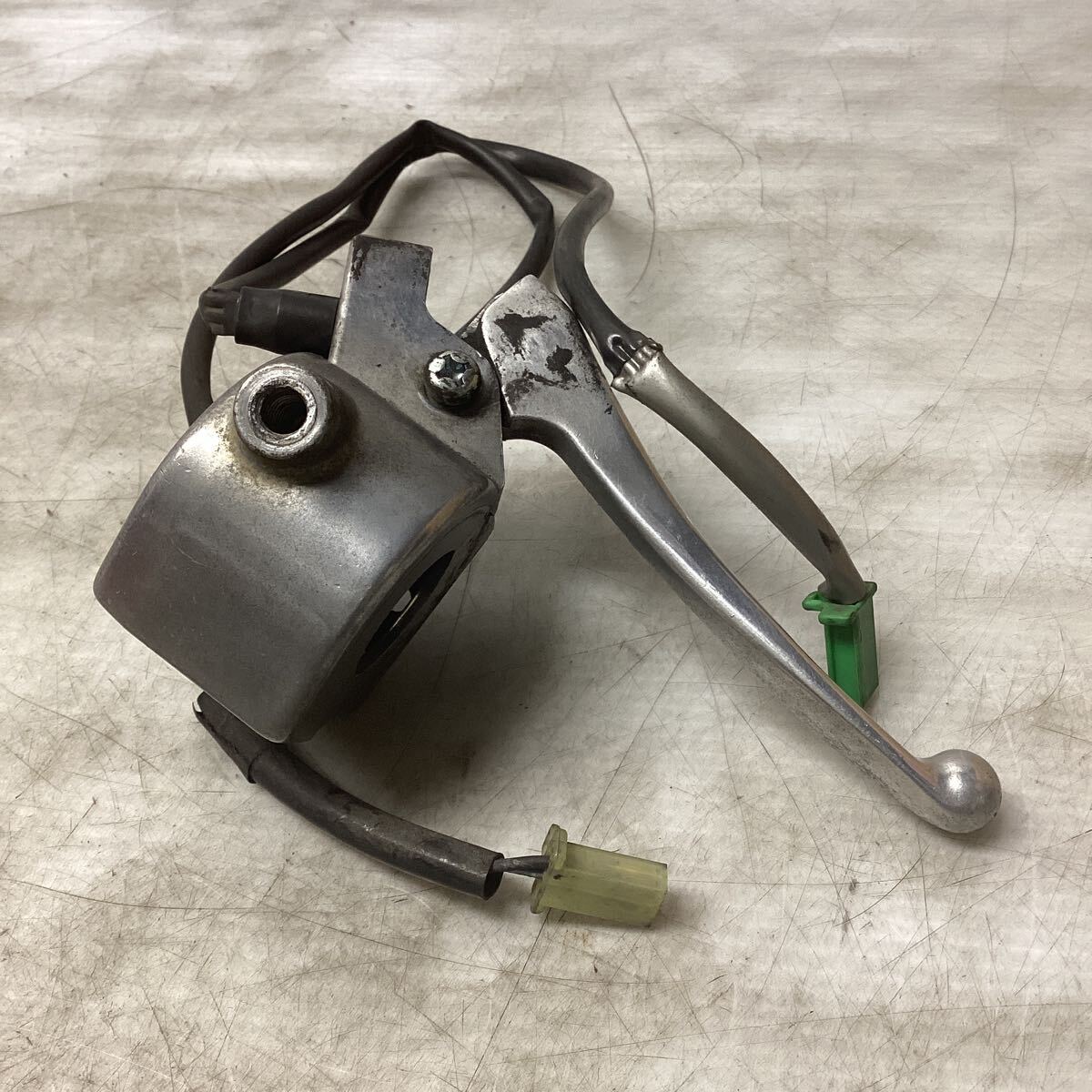 E36-4 ヤマハ ビーノ SA10J ハンドルスイッチ 右　動作確認済み 純正部品_画像1