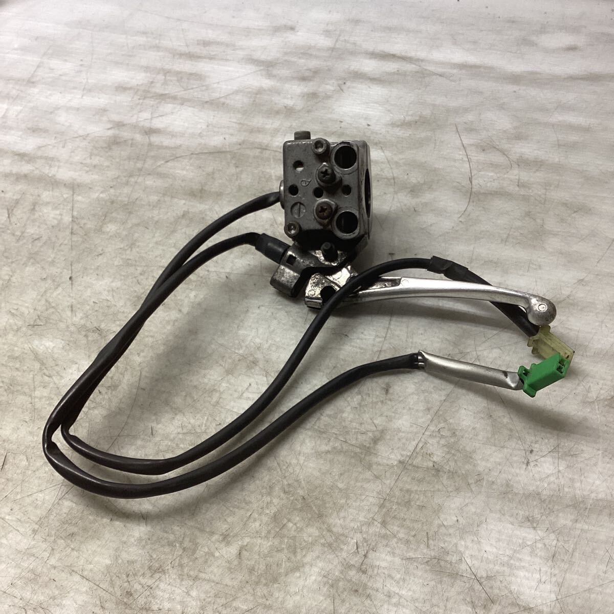 E36-4 ヤマハ ビーノ SA10J ハンドルスイッチ 右　動作確認済み 純正部品_画像5