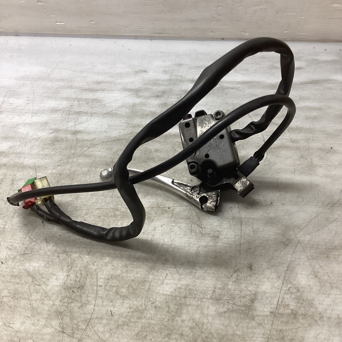 E36-23 ヤマハ ビーノ SA10J ハンドルスイッチ 右 動作確認済み 純正部品_画像3