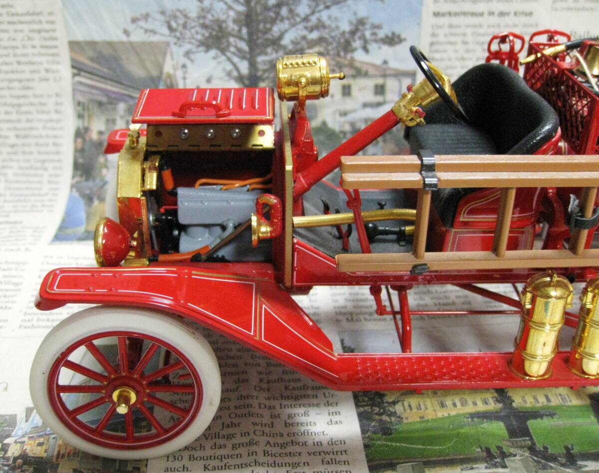 ★激レア絶版*フランクリンミント*1/16*1916 Ford Model T Fire Engine レッド*消防車