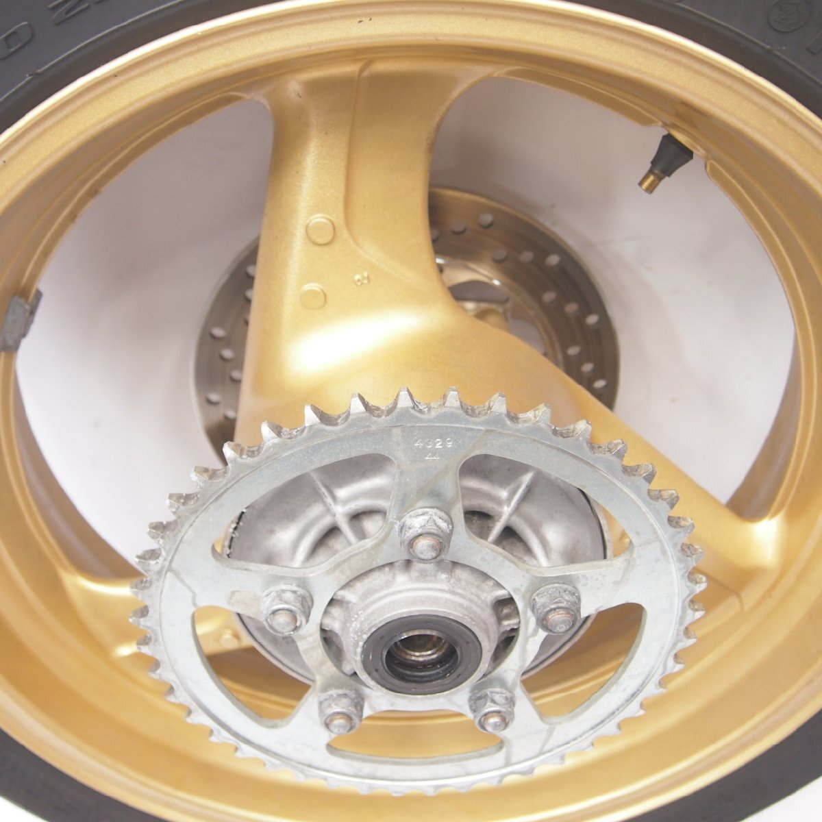CB400SF純正リアホイール ブレなし MCE 15S品番17X5.00J リヤ