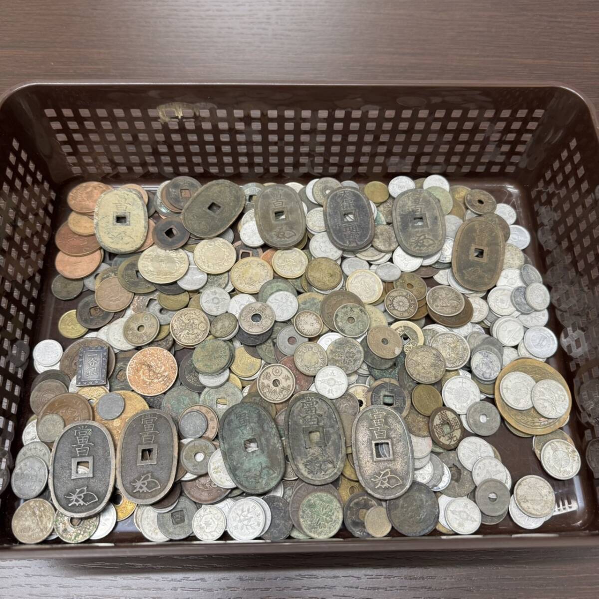 974 古銭まとめ 寛永通宝 天保通宝 一分銀 五十銭銀貨 十銭銀貨 974 古銭まとめ 寛永通宝 天保通宝 一分銀 五十銭銀貨 十銭銀貨