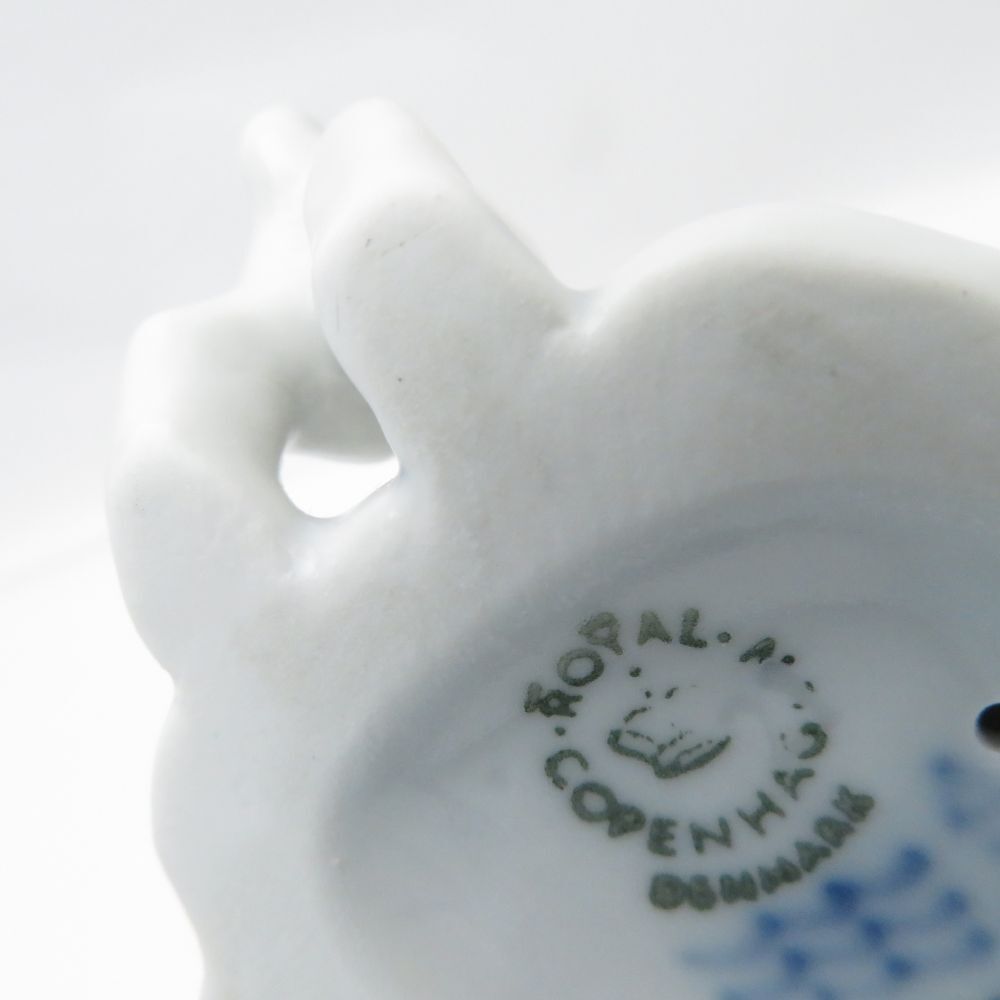 美品 ROYAL COPENHAGEN ロイヤルコペンハーゲン 少女と犬 フィギュリン 置物 陶器人形 オブジェ インテリア SU11077S3_画像6