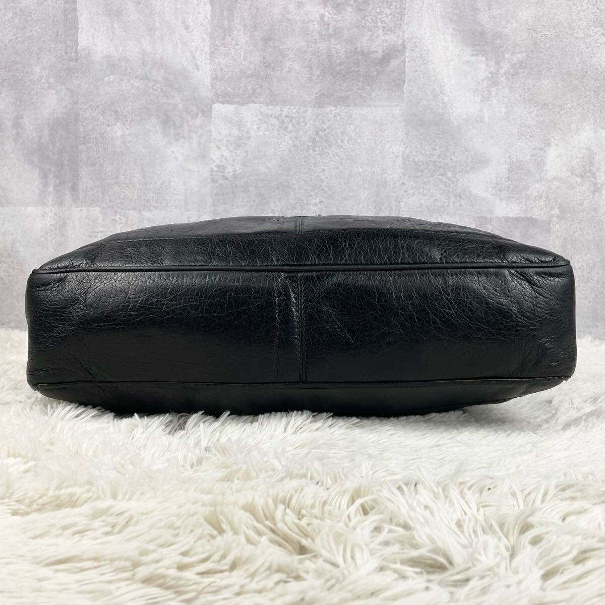 美品 BALENCIAGA バレンシアガ クラシック ブリッジ ビジネス 美品 BALENCIAGA バレンシアガ クラシック ブリッジ ビジネス