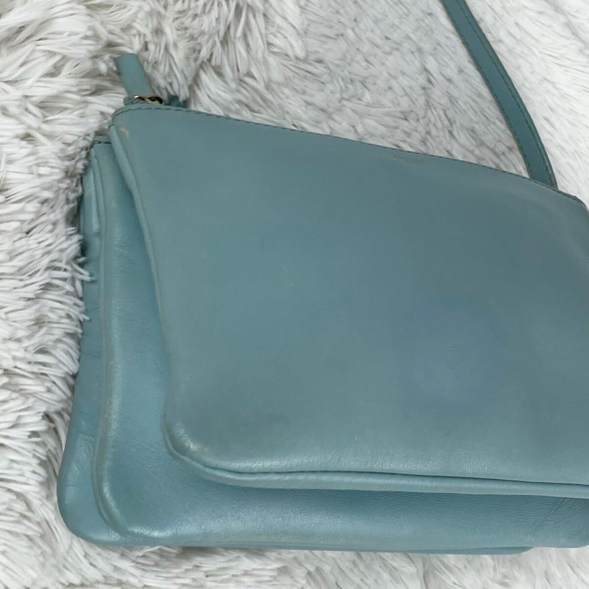 美品 CELINE セリーヌ トリオ ショルダーバッグ クロスボディ 美品 CELINE セリーヌ トリオ ショルダーバッグ クロスボディ