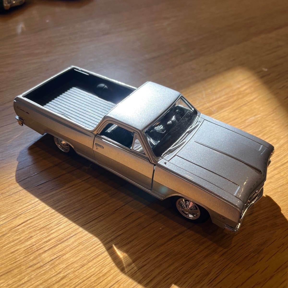 Maisto マイスト '65 Chevy シボレー Elcamino エルカミーノ 1/25 レアなフルノーマル シルバー _画像2