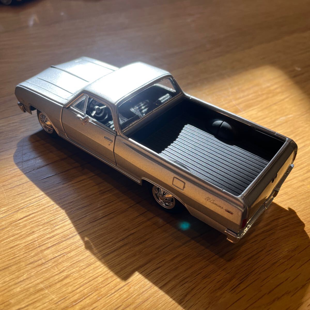 Maisto マイスト '65 Chevy シボレー Elcamino エルカミーノ 1/25 レアなフルノーマル シルバー _画像4