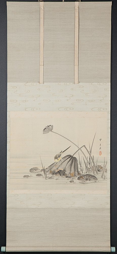 五】望月玉渓 『蓮池小禽図』 真作 絹本 彩色 掛軸 箱付(花鳥 五】望月玉渓 『蓮池小禽図』 真作 絹本 彩色 掛軸 箱付(花鳥