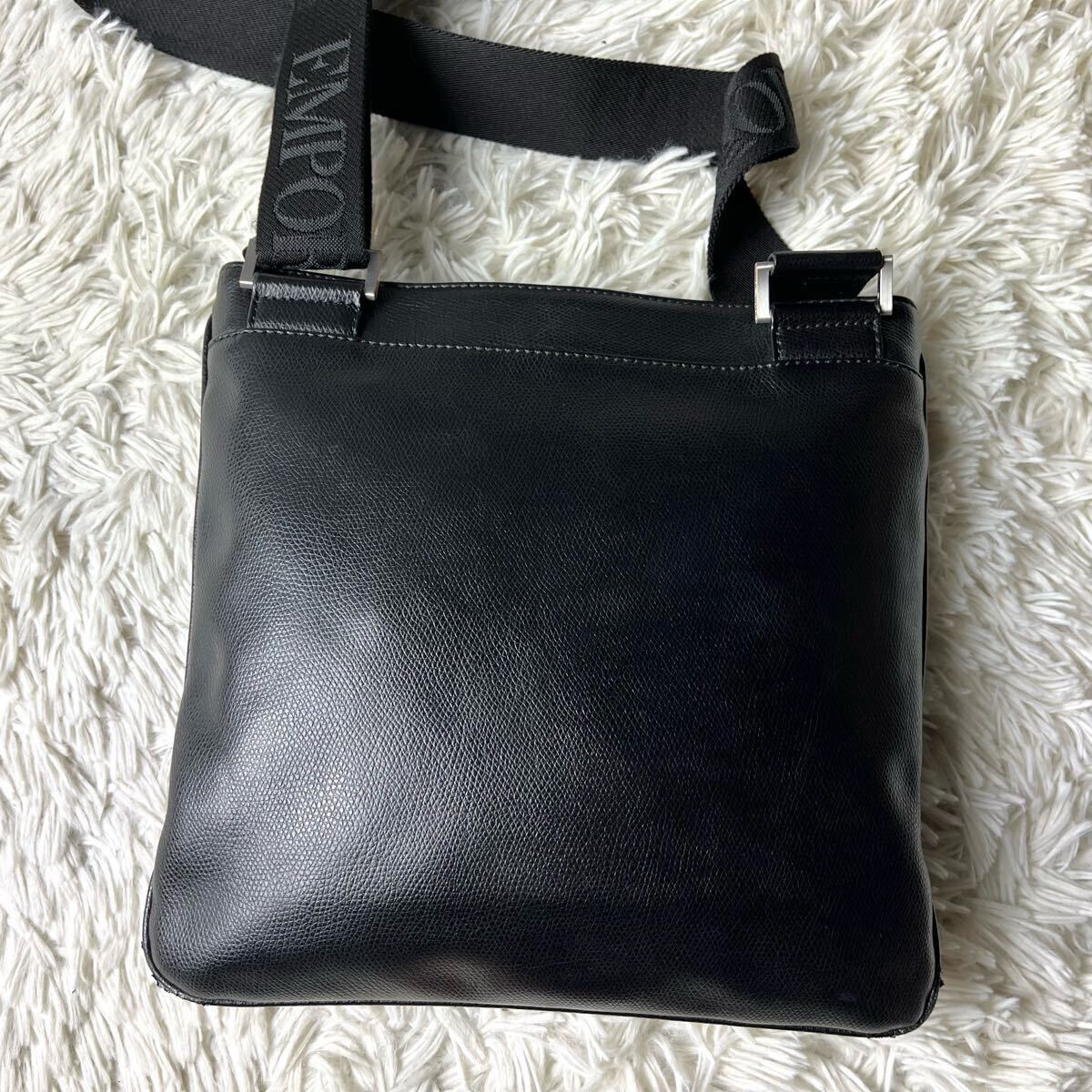 近年モデル◯EMPORIO ARMANI ショルダーバッグ メンズ イーグル 近年モデル◯EMPORIO ARMANI ショルダーバッグ メンズ イーグル
