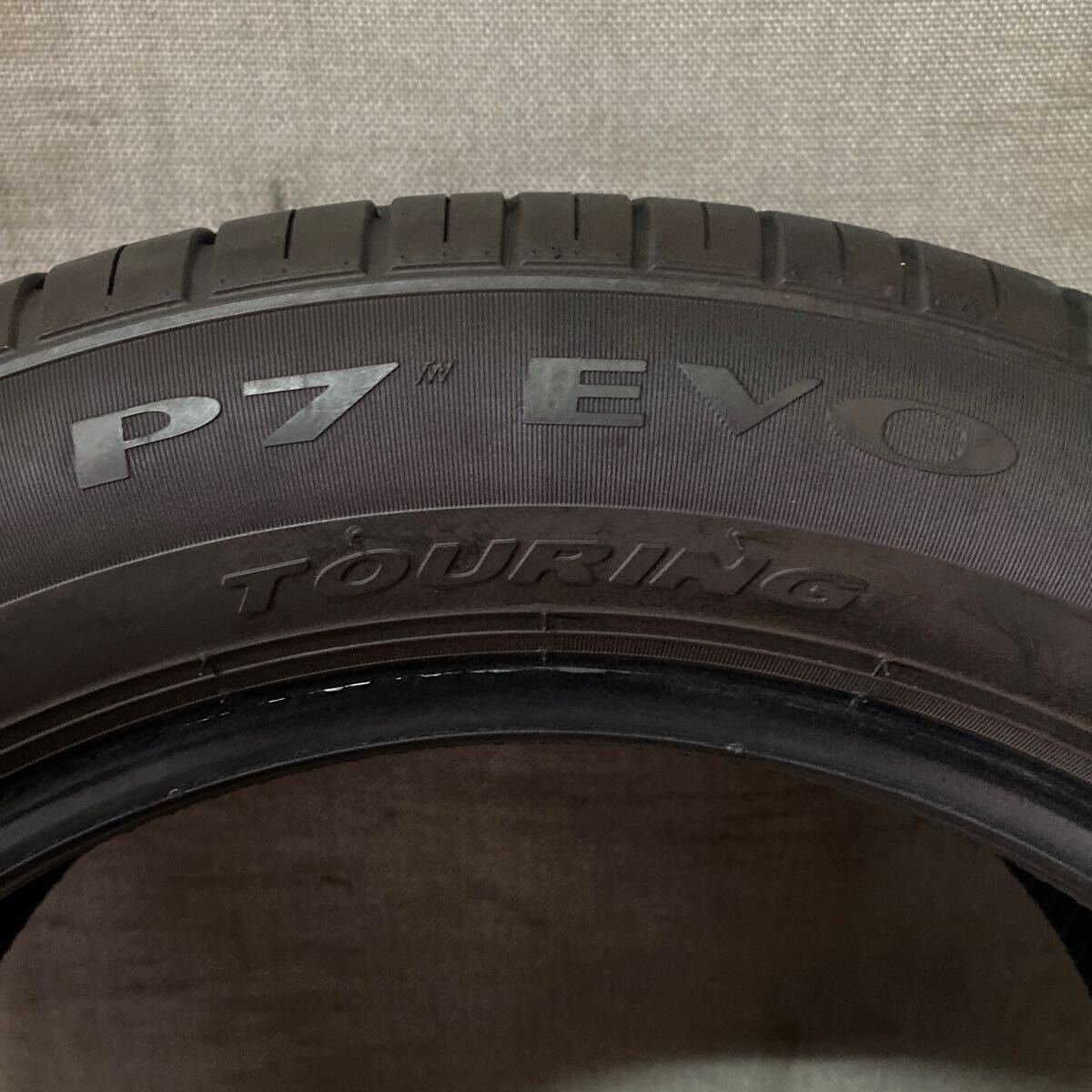 バリ山 PIRELLI 205/55 R16 91V 年式2023 殘り約6.5mm 8分山 ベンツ アウディ フォルクスワーゲン ボルボ 沖縄離島発送不可 