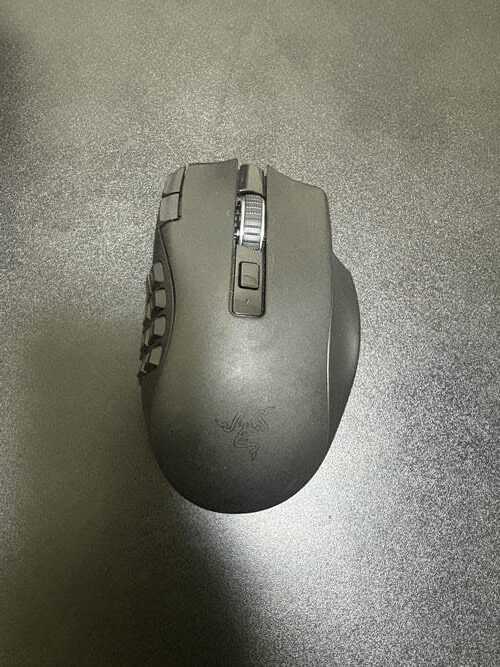 Razer(レイザー) Naga V2 HyperSpeed MMOに最適な多ボタンの Razer(レイザー) Naga V2 HyperSpeed MMOに最適な多ボタンの