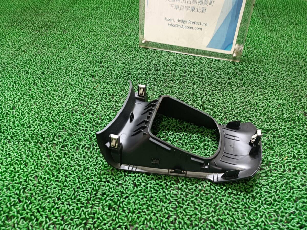 プジョー　シフト周りパネル　208　ABA-A9CHM01　A9CHM01　2014　#hyj　NSP253350