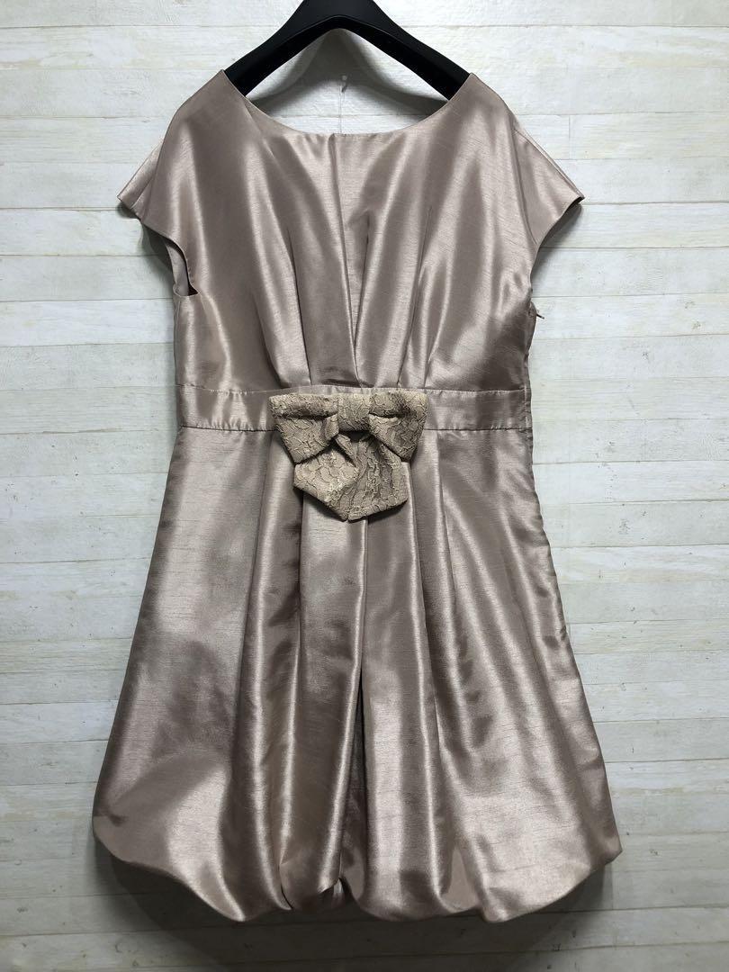 新品☆17號LLシャンパンベージュ系パーティワンピース?シャンタン素材〇D594