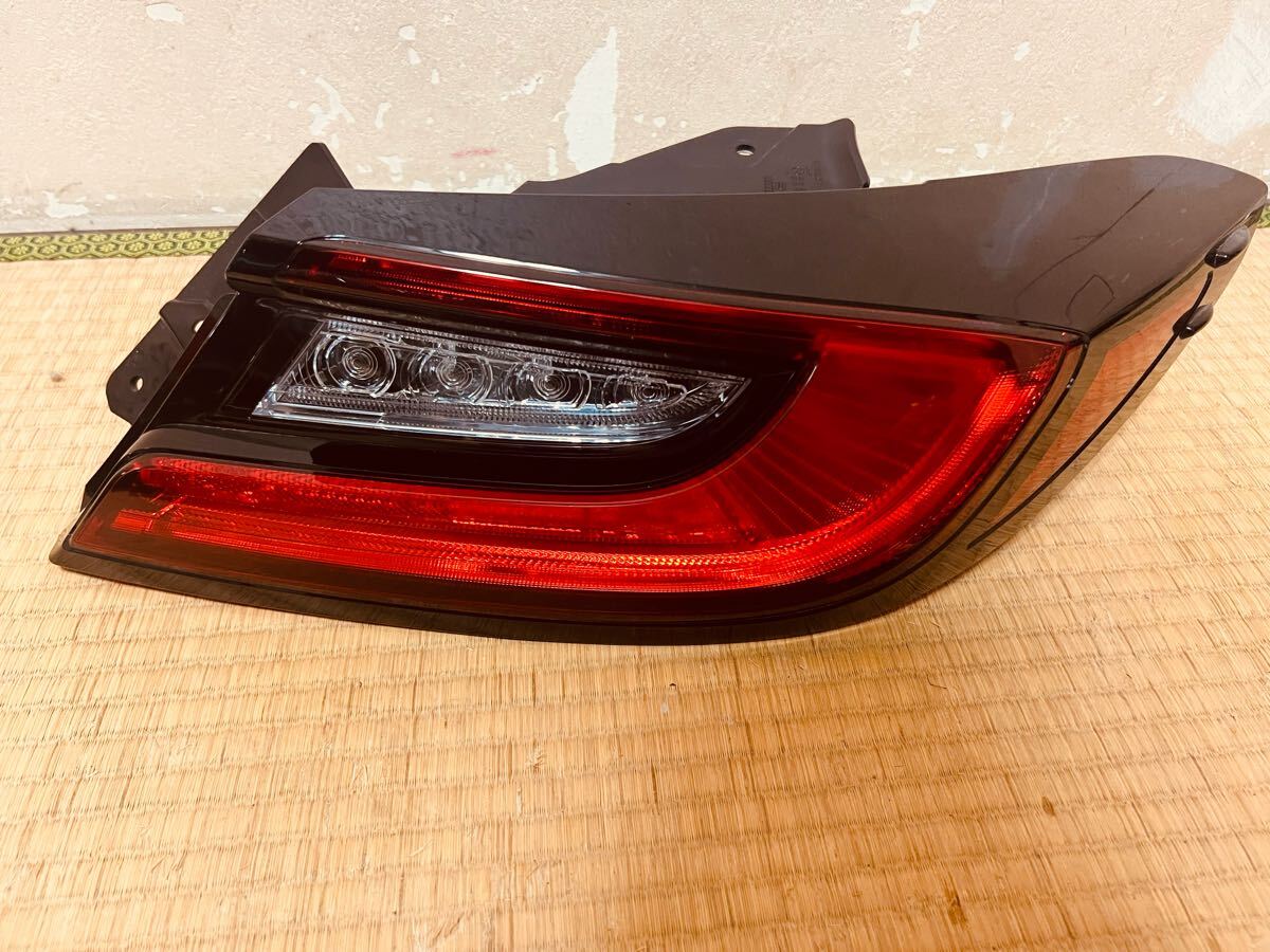 ZN8 86 ZD8 BRZ 純正 右 テールライト LED MA テールランプ ライト　ICHIKOH D258 001_画像2
