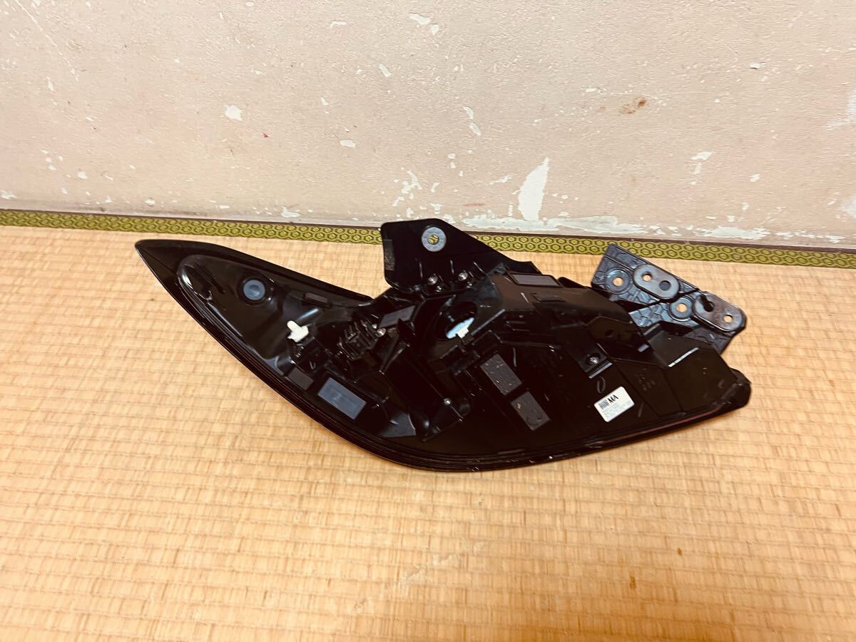 ZN8 86 ZD8 BRZ 純正 右 テールライト LED MA テールランプ ライト　ICHIKOH D258 001_画像9