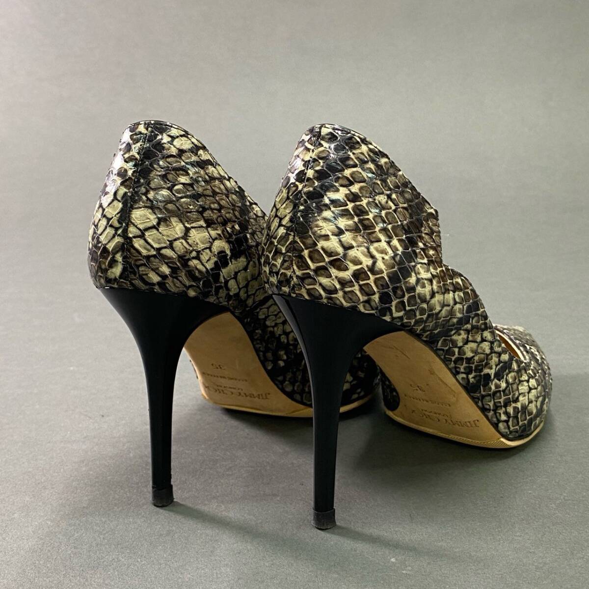 3c18 Италия производства JIMMY CHOO Jimmy Choo питон type вдавлено . каблук туфли-лодочки булавка каблук обувь 35 серый оттенок бежевого кожа 
