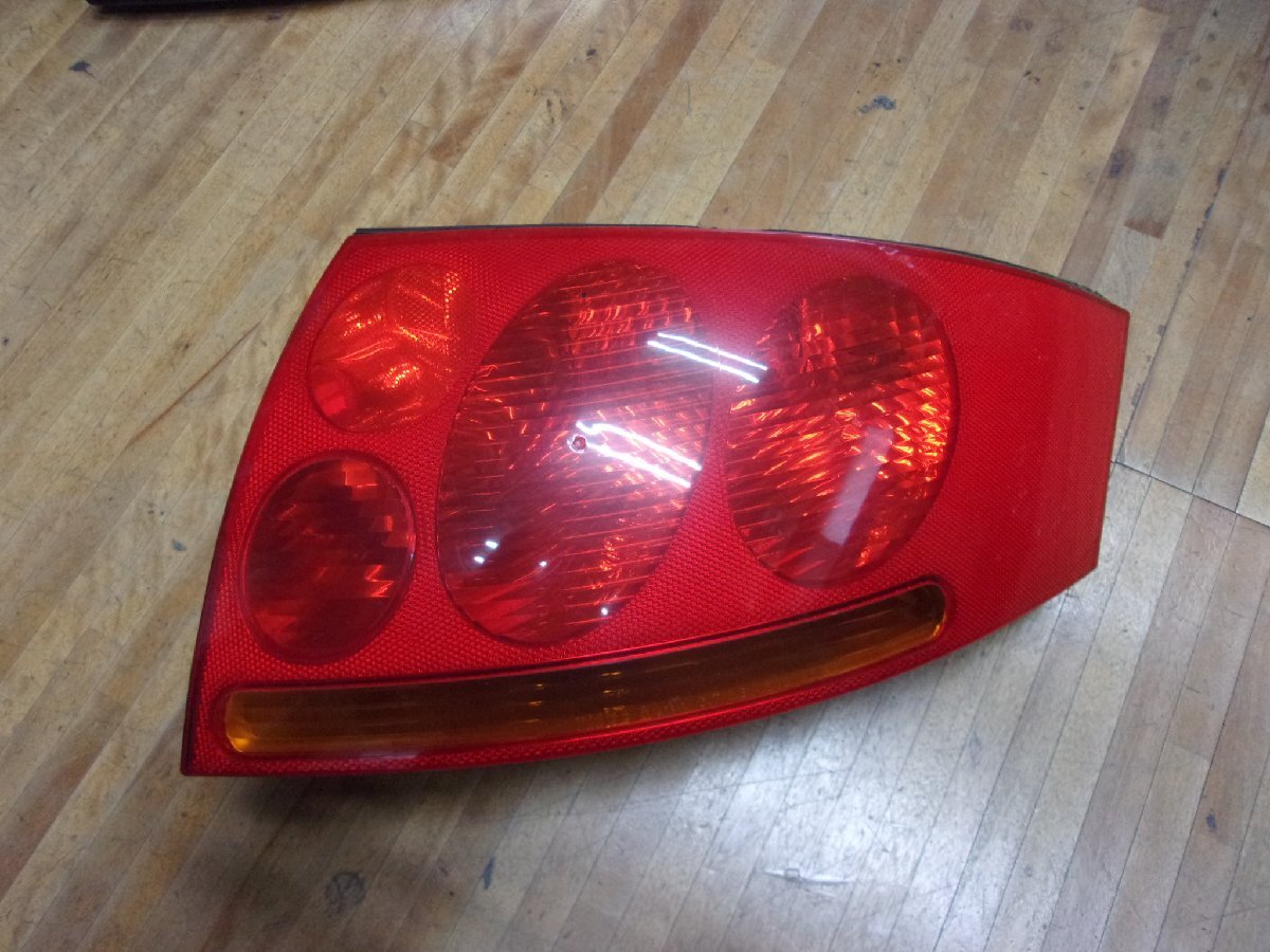 * Audi 8N TT купе S линия оригинальный правый задний фонарь * * Audi 8N TT купе S линия оригинальный правый задний фонарь *
