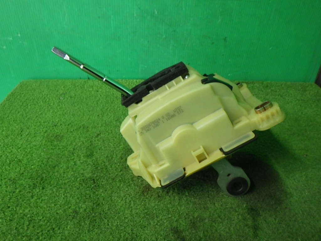 ベンツC230[W203後期]シフトレバー A2032678524 シフトゲートユニット