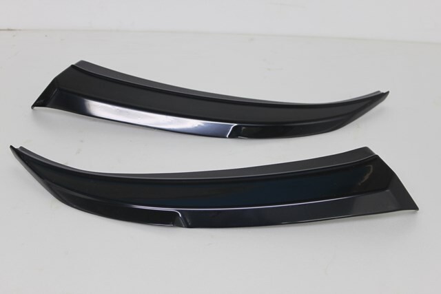 未涂裝品　アイライン　ダイハツ　トールカスタム　M900S,910S　前期　LED用　T-1（品番B401）