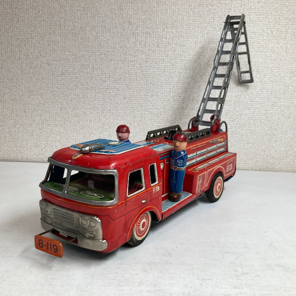 全日本送料無料 全長約31cm】ジャンク ヨネザワ ブリキ 消防車 はしご車 日本製 自動車