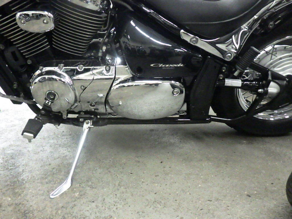 * Intruder 400 Classic металлизированный боковая крышка SUZUKI Suzuki оригинальная деталь 47231-41F00 обычная цена Y13100- 140 размер 