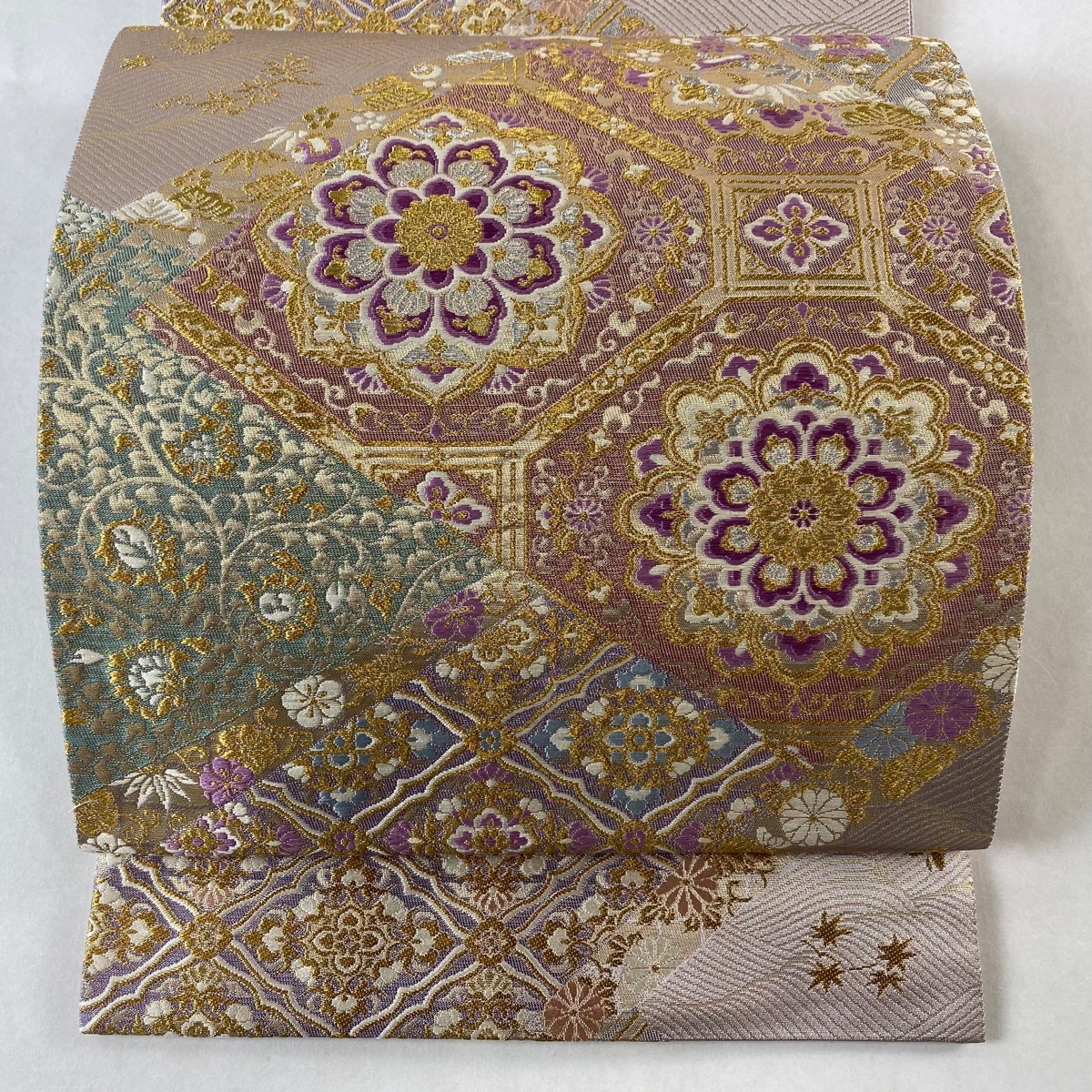 華美 じゅらく 帝王紫 鶴に花々模様 金 銀 白 正絹 六通 袋帯 華美 じゅらく 帝王紫 鶴に花々模様 金 銀 白 正絹 六通 袋帯