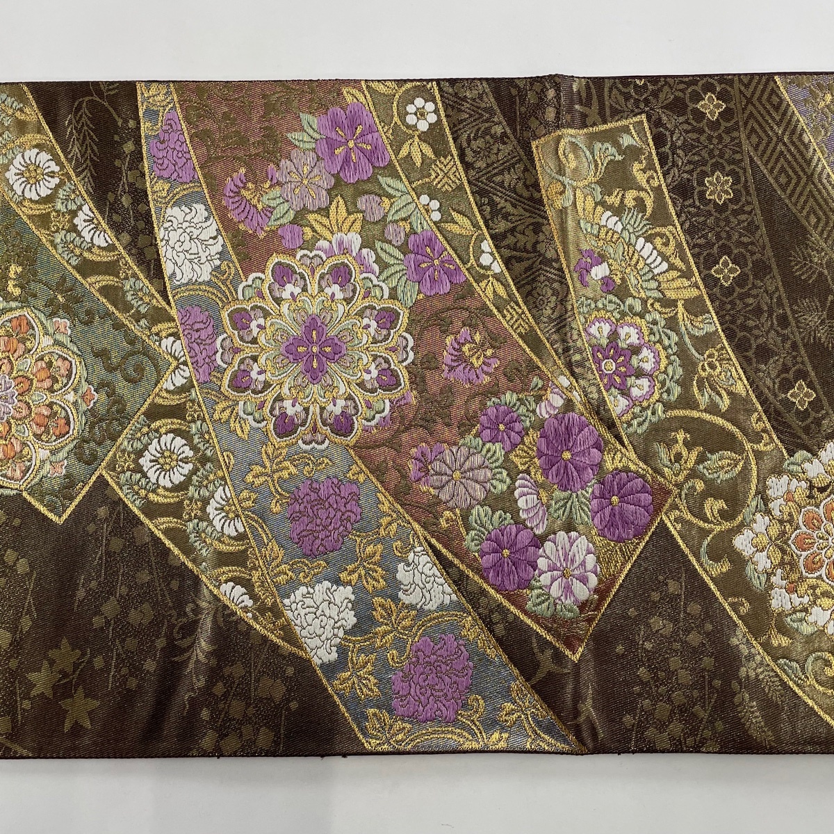 袋帯 美品 名品 じゅらく 落款 慶華彩映文 花鳥 箔 刺繍 茶色 袋帯 美品 名品 じゅらく 落款 慶華彩映文 花鳥 箔 刺繍 茶色