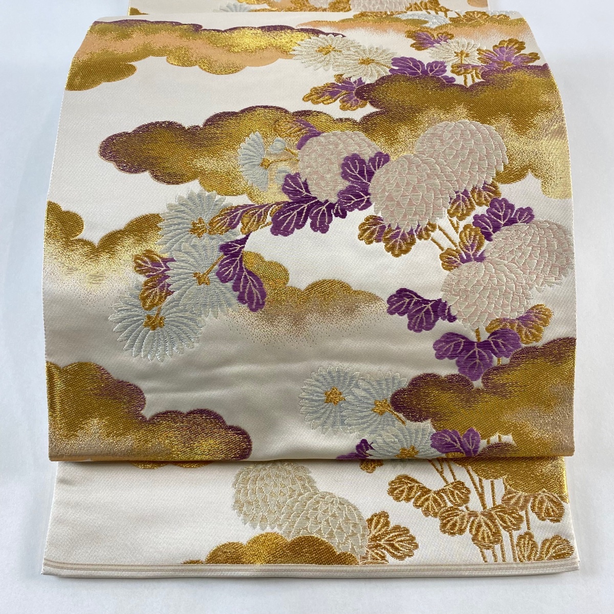 袋帯 美品 逸品 じゅらく 落款 じゅらく帝王紫 あけぼの繭 菊 雲 袋帯 美品 逸品 じゅらく 落款 じゅらく帝王紫 あけぼの繭 菊 雲