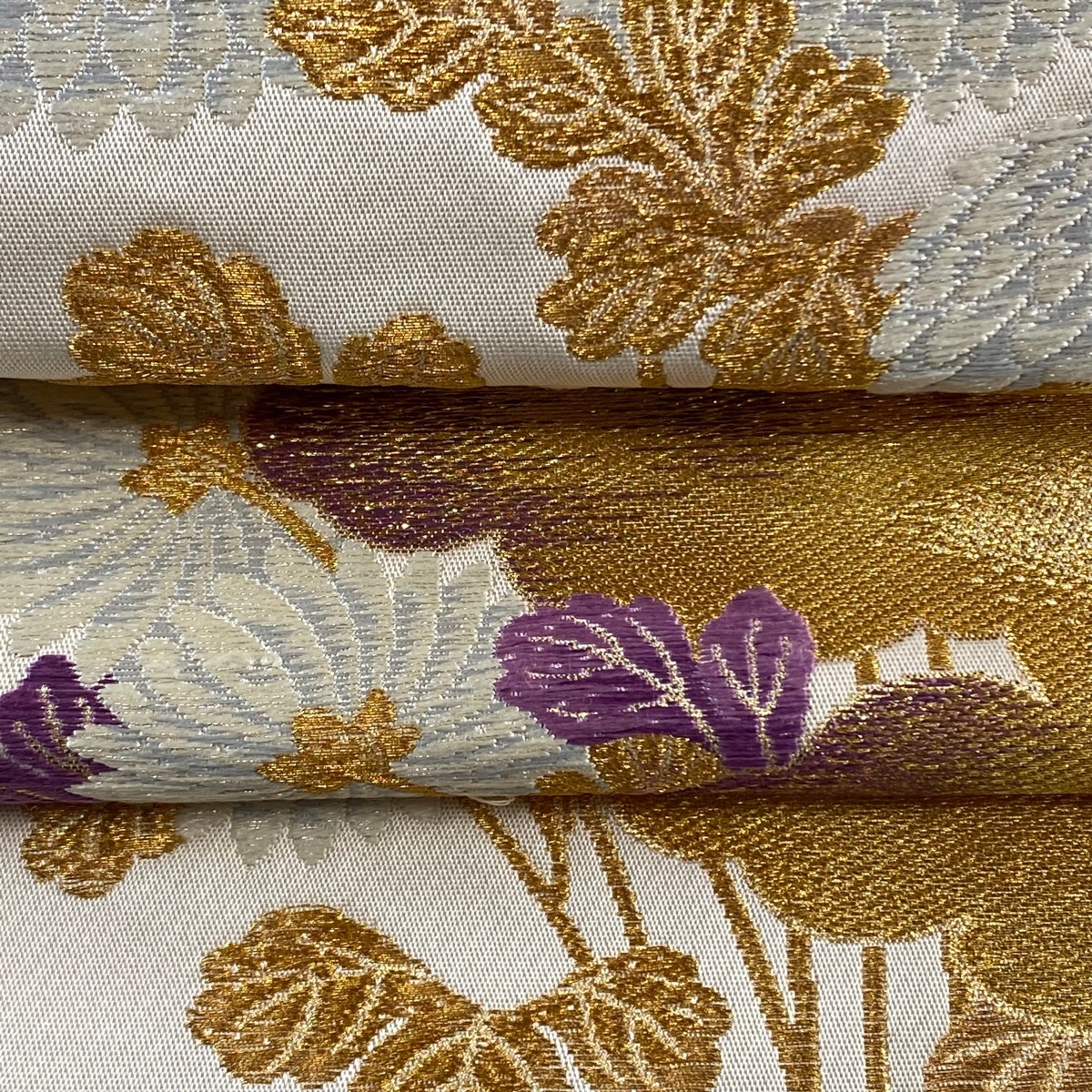 袋帯 美品 逸品 じゅらく 落款 じゅらく帝王紫 あけぼの繭 菊 雲 袋帯 美品 逸品 じゅらく 落款 じゅらく帝王紫 あけぼの繭 菊 雲