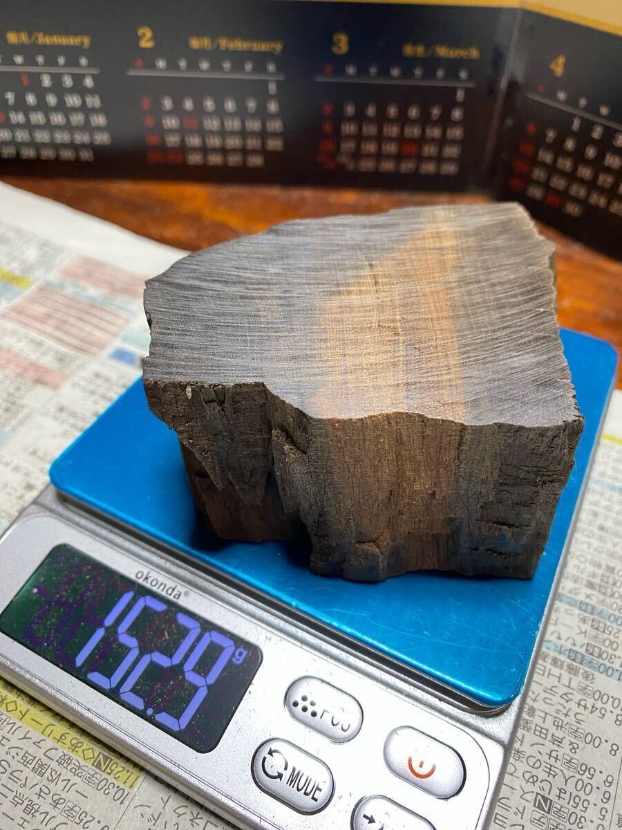 天然沈香樹香木「菩薩沈香」原木152.9g 茶道具 六國五味伽羅黄熟 天然沈香樹香木「菩薩沈香」原木152.9g 茶道具 六國五味伽羅黄熟
