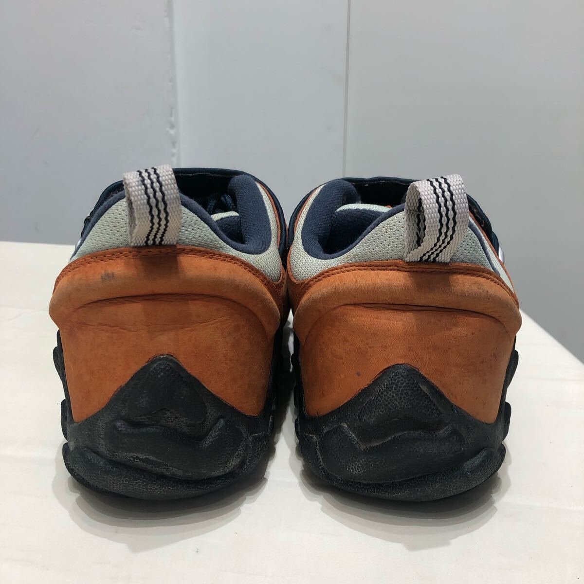 adidas アディダス BADLANDER バッドランダー スニーカー 26cm オレンジ グレー ネイビー 靴 メンズ シューズ YXN693 670939 中古 USED