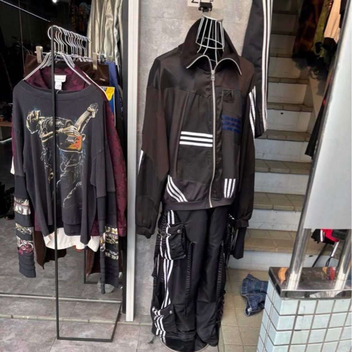 Pug/adidas リメイク テクノパンツ GS|Yahoo!フリマ(旧PayPay Pug/adidas リメイク テクノパンツ GS|Yahoo!フリマ(旧PayPay